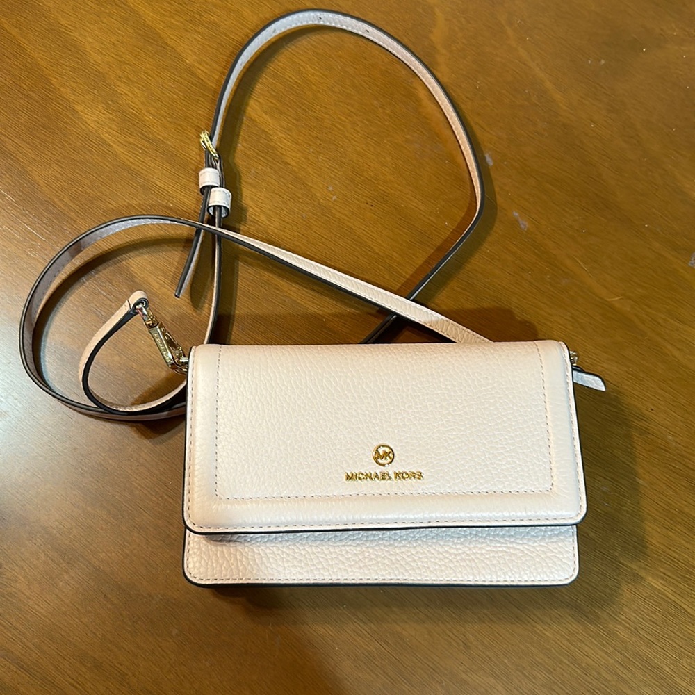 Brand new Michael Kors light pink crossbody!
